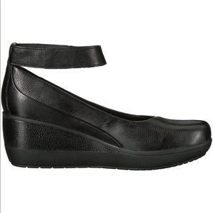 clarks wynnmere fox black